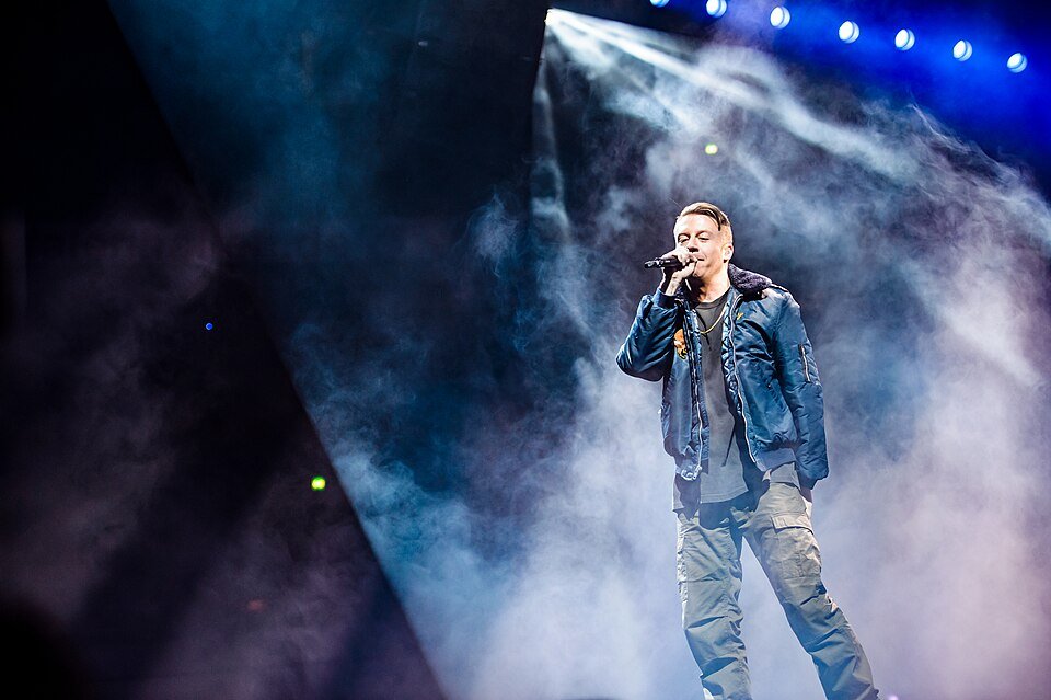 Home 7 Macklemore live